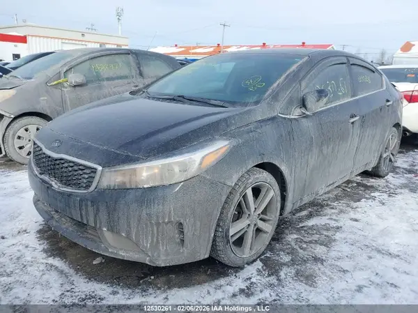 3KPFL4A86JE210219 2018 KIA FORTE - Image 2