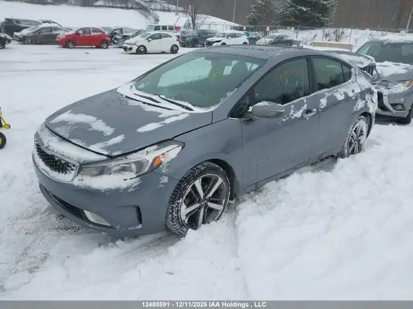 3KPFL4A86JE251773 2018 KIA FORTE - Image 2