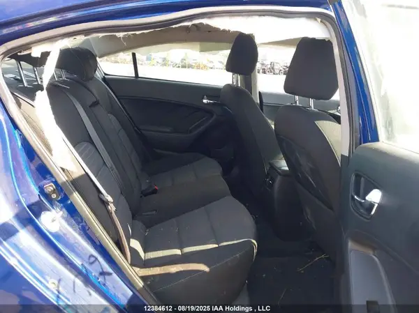 3KPFL4A87HE057344 2017 KIA FORTE - Image 8
