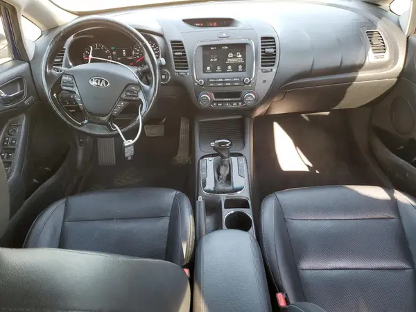 3KPFL4A87HE093079 2017 KIA FORTE - Image 8
