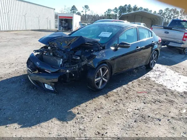 3KPFL4A87HE104694 2017 KIA FORTE - Image 2