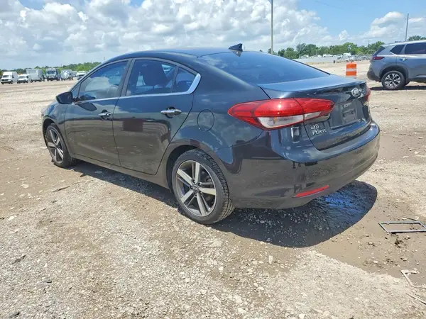 3KPFL4A87HE117946 2017 KIA FORTE - Image 2