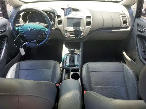 3KPFL4A87HE117946 2017 KIA FORTE - Image 8