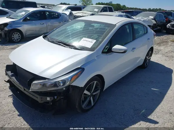 3KPFL4A87HE121043 2017 KIA FORTE - Image 2