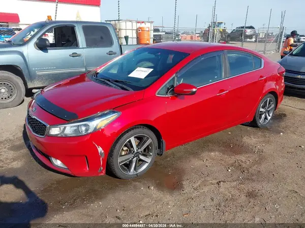 3KPFL4A87JE241527 2018 KIA FORTE - Image 2