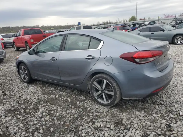 3KPFL4A88HE004104 2017 KIA FORTE - Image 2