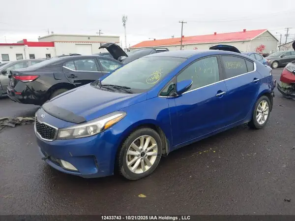 3KPFL4A88HE004247 2017 KIA FORTE - Image 2