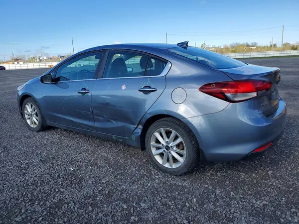 3KPFL4A88HE006029 2017 KIA FORTE - Image 2