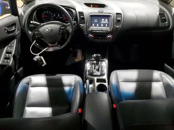 3KPFL4A88HE035577 2017 KIA FORTE - Image 8