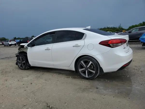3KPFL4A88HE093012 2017 KIA FORTE - Image 2