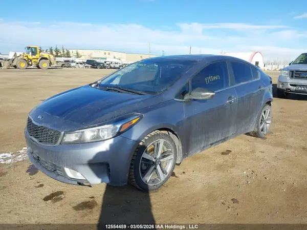 3KPFL4A88HE104638 2017 KIA FORTE - Image 2