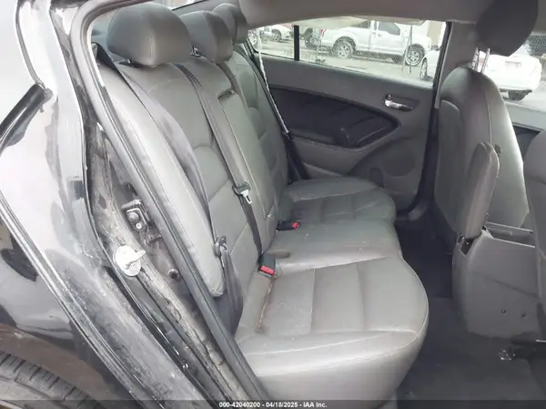 3KPFL4A88HE128258 2017 KIA FORTE - Image 8