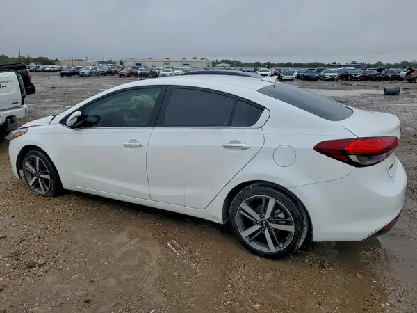 3KPFL4A88JE208598 2018 KIA FORTE - Image 2