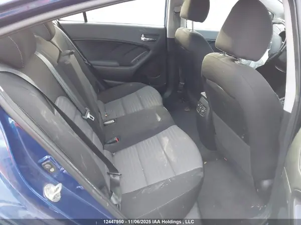 3KPFL4A88JE271037 2018 KIA FORTE - Image 8