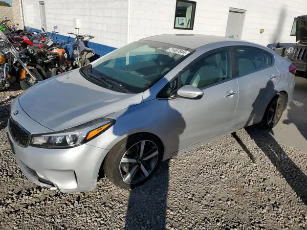 3KPFL4A89HE005553 2017 KIA FORTE - Image 1