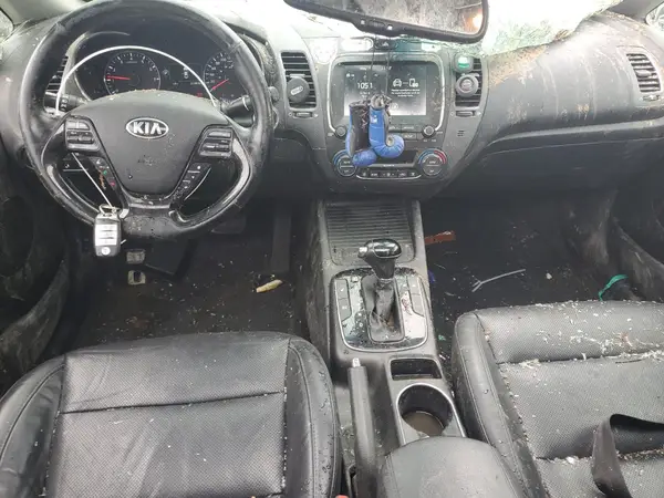3KPFL4A89HE020621 2017 KIA FORTE - Image 8