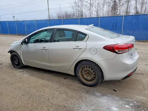 3KPFL4A89HE034244 2017 KIA FORTE - Image 2