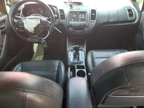 3KPFL4A89HE050265 2017 KIA FORTE - Image 8