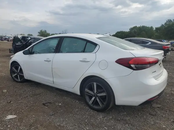 3KPFL4A89HE054185 2017 KIA FORTE - Image 2