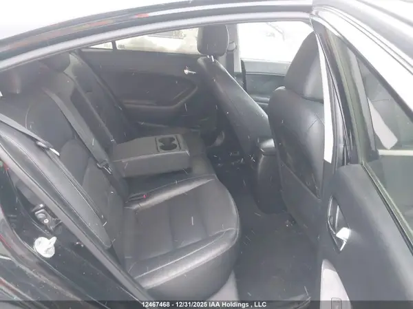 3KPFL4A89HE074436 2017 KIA FORTE - Image 8