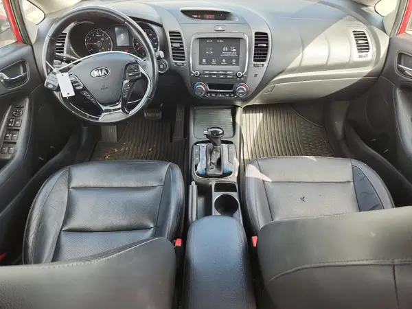 3KPFL4A89HE093164 2017 KIA FORTE - Image 8