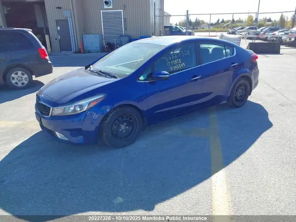 3KPFL4A89HE093309 2017 KIA FORTE - Image 2