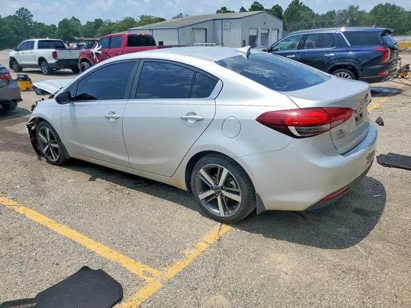 3KPFL4A89HE118144 2017 KIA FORTE - Image 2