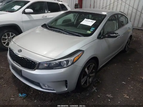 3KPFL4A89JE189950 2018 KIA FORTE - Image 2