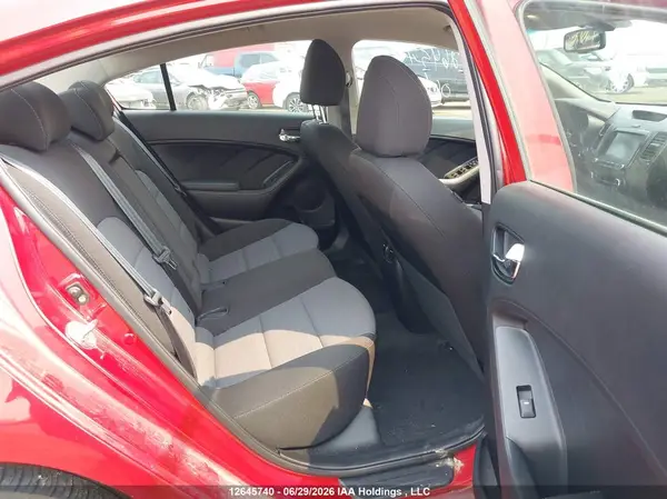 3KPFL4A89JE231453 2018 KIA FORTE - Image 8