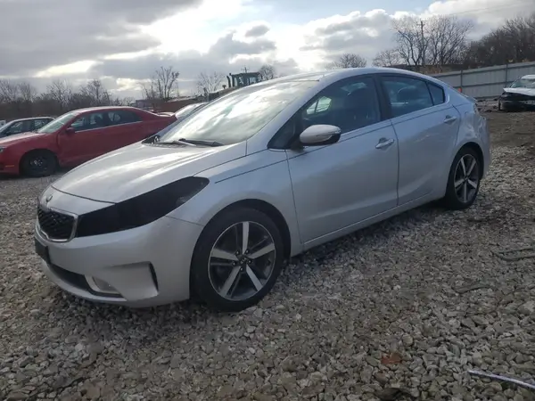 3KPFL4A89JE232165 2018 KIA FORTE - Image 1