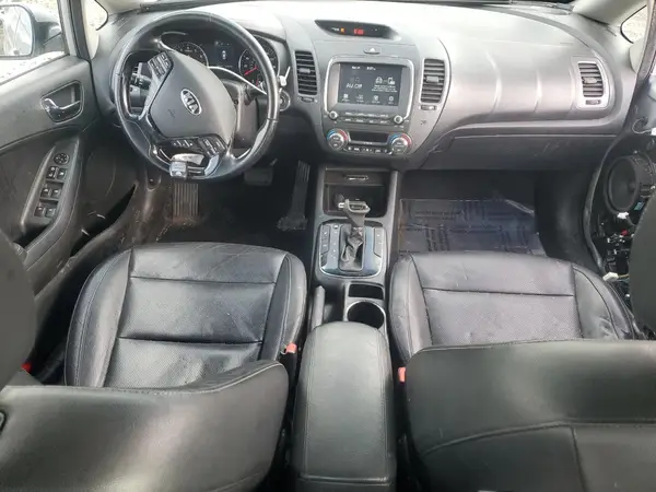 3KPFL4A89JE232165 2018 KIA FORTE - Image 8