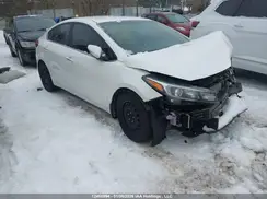 3KPFL4A89JE255770 2018 KIA FORTE