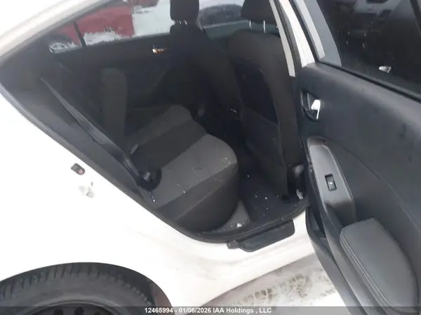 3KPFL4A89JE255770 2018 KIA FORTE - Image 8