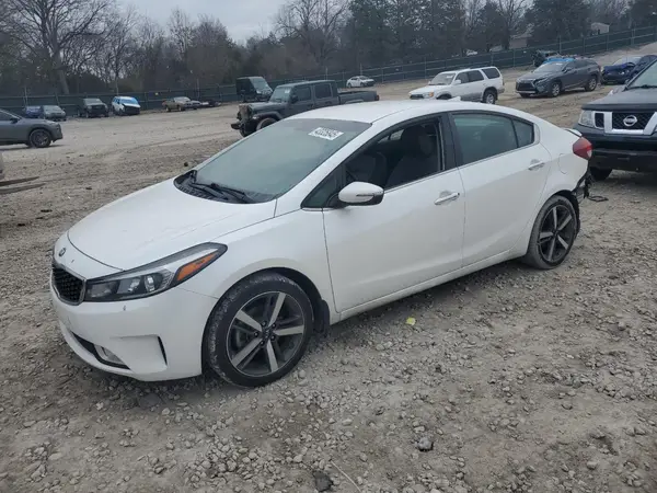 3KPFL4A89JE257146 2018 KIA FORTE - Image 1