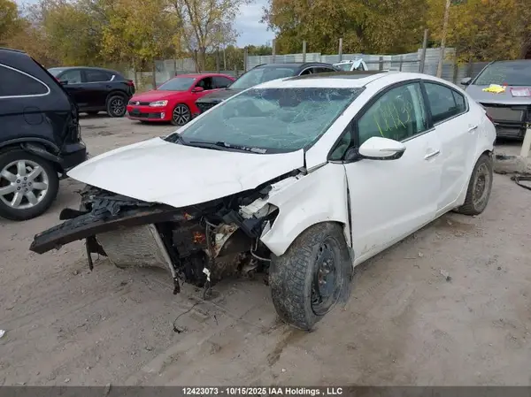 3KPFL4A8XHE025228 2017 KIA FORTE - Image 2