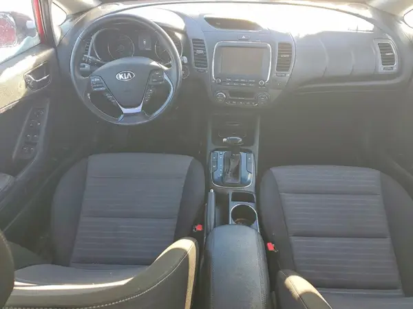3KPFL4A8XHE035113 2017 KIA FORTE - Image 8