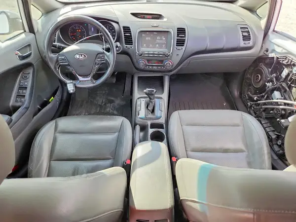 3KPFL4A8XHE037850 2017 KIA FORTE - Image 8