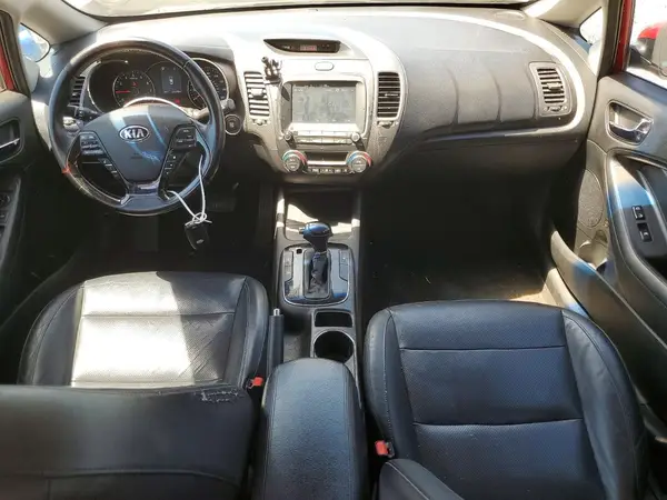 3KPFL4A8XHE086613 2017 KIA FORTE - Image 8