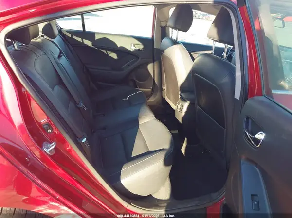 3KPFL4A8XHE091407 2017 KIA FORTE - Image 8