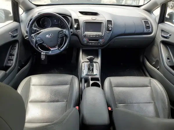 3KPFL4A8XHE092850 2017 KIA FORTE - Image 8