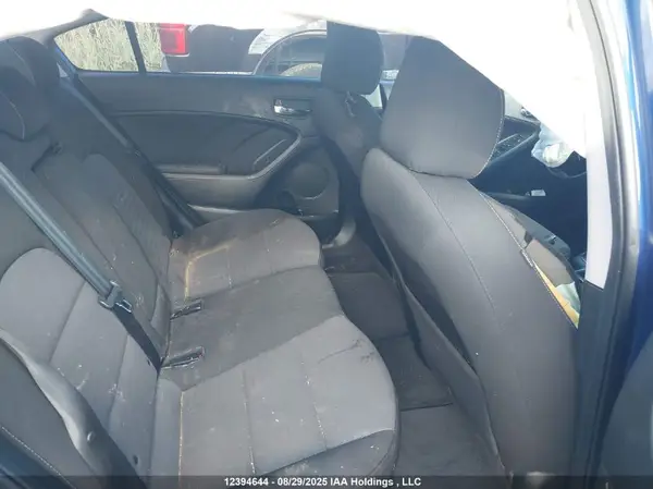 3KPFL4A8XHE093058 2017 KIA FORTE - Image 8