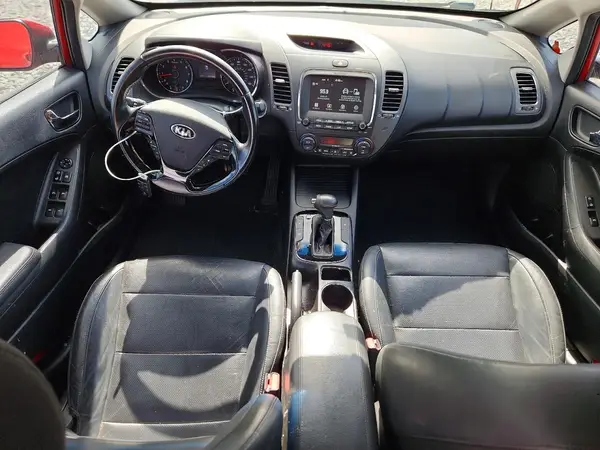 3KPFL4A8XJE192890 2018 KIA FORTE - Image 8
