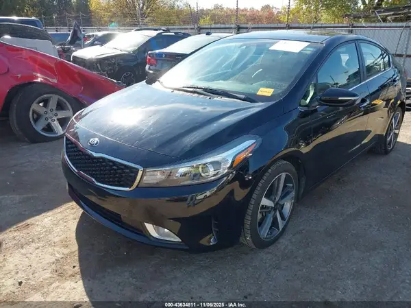 3KPFN4A80HE092852 2017 KIA FORTE - Image 2