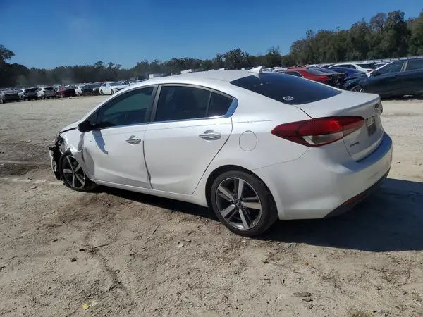 3KPFN4A82HE005341 2017 KIA FORTE - Image 2