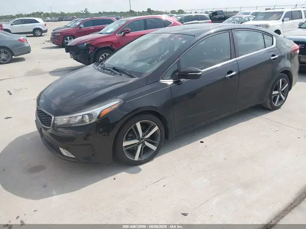 3KPFN4A82HE112809 2017 KIA FORTE - Image 2