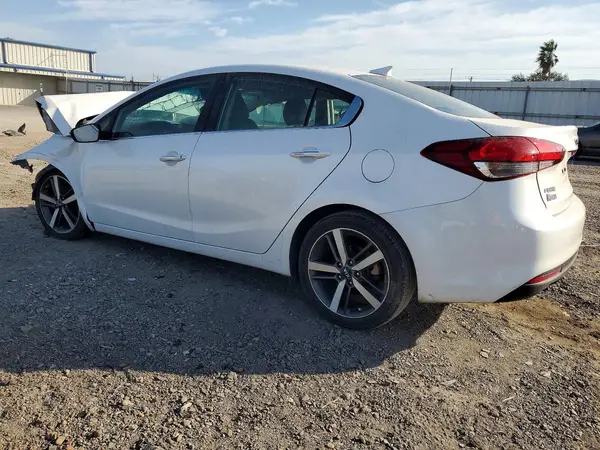 3KPFN4A82HE120876 2017 KIA FORTE - Image 2