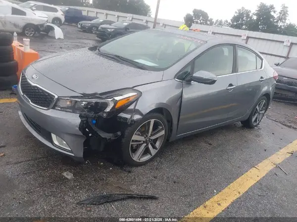 3KPFN4A83HE092053 2017 KIA FORTE - Image 2