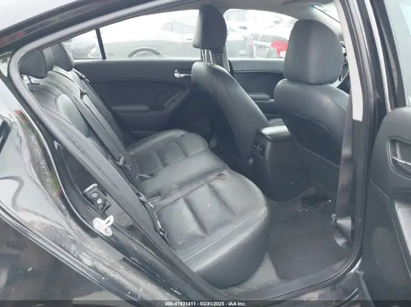 3KPFN4A83HE109188 2017 KIA FORTE - Image 8