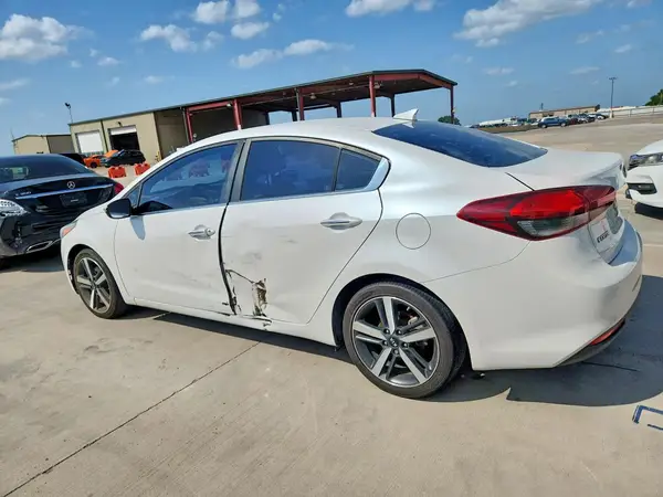 3KPFN4A84HE070336 2017 KIA FORTE - Image 2