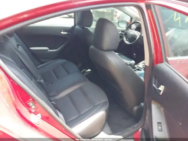 3KPFN4A84HE072488 2017 KIA FORTE - Image 8